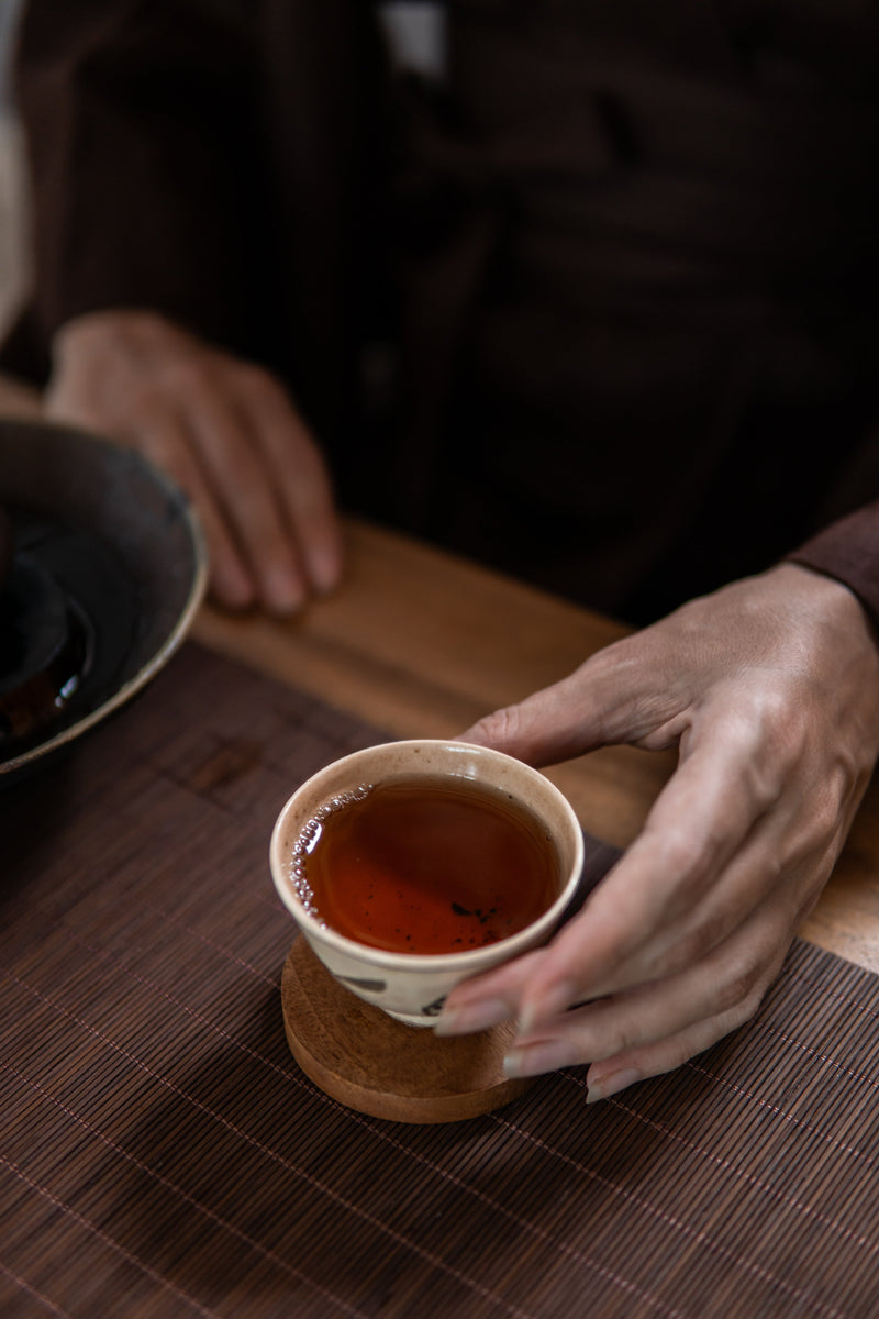 Green Tea and Red Tea: Fixation and Oxidation