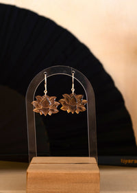 Lotus Earrings Black Pearl, view 2