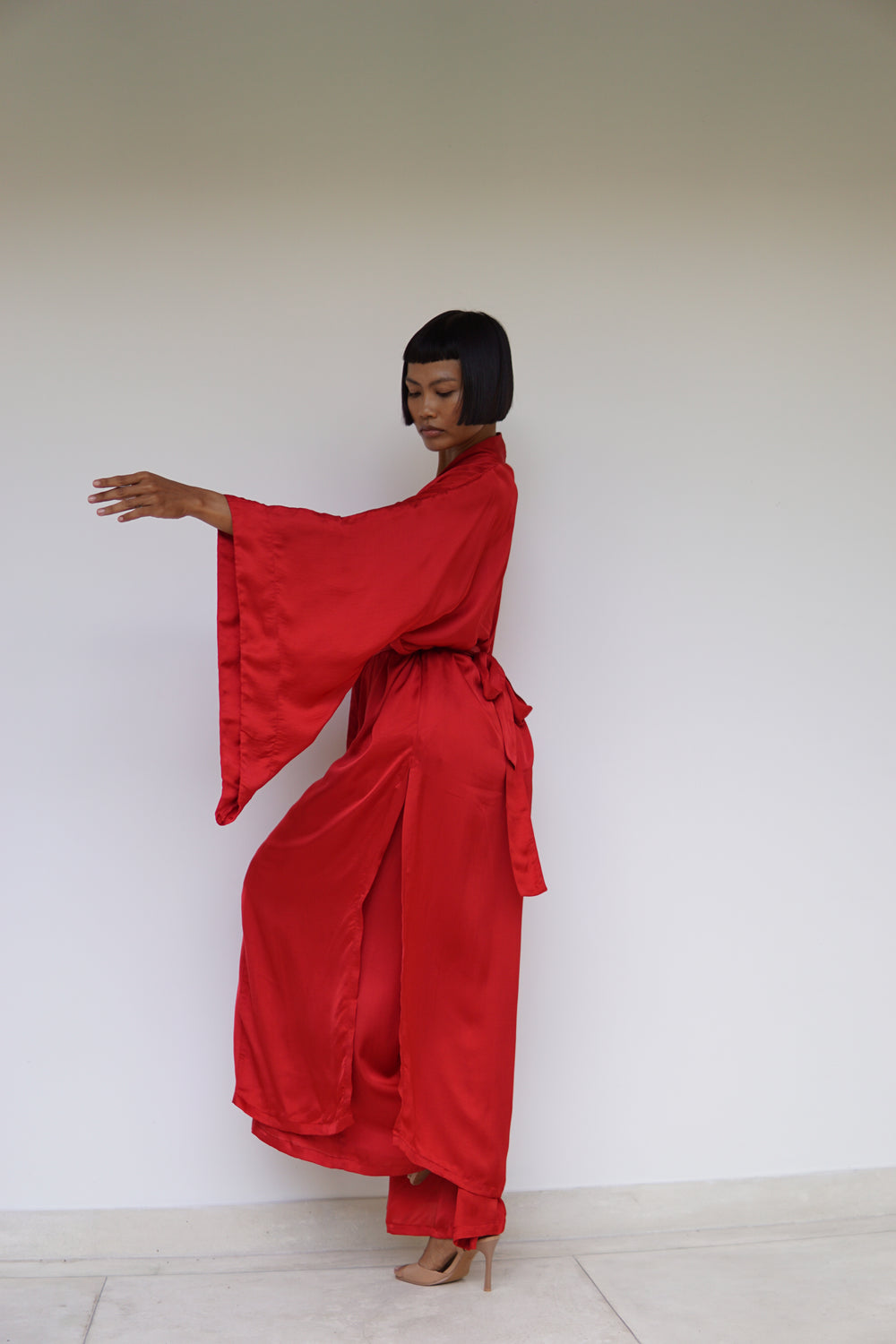 Aset Kimono, Lyocell Silk, Red Peony, view 5