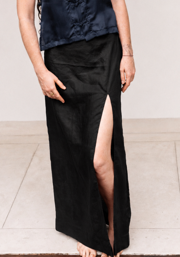 Makoto Skirt in Black Onyx