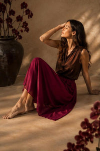 Lin Skirt in Sacred Maroon