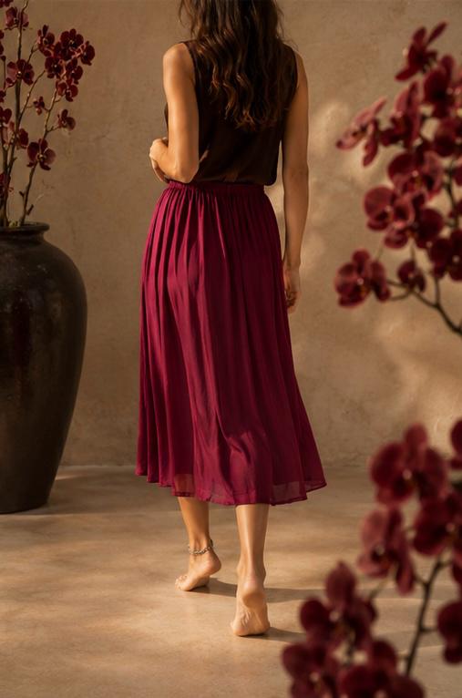 Lin Skirt in Sacred Maroon